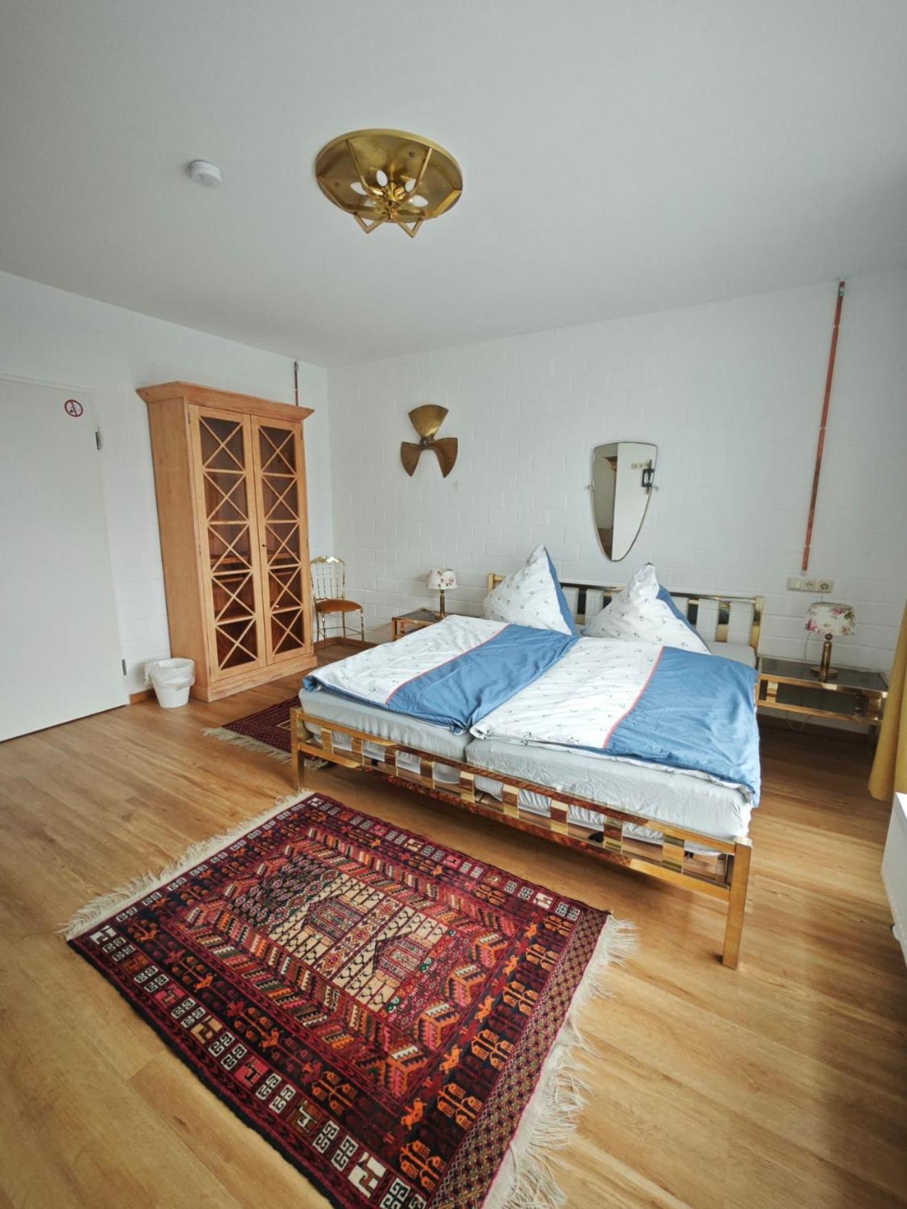 Mine Hotel Weilerswist ภายนอก รูปภาพ