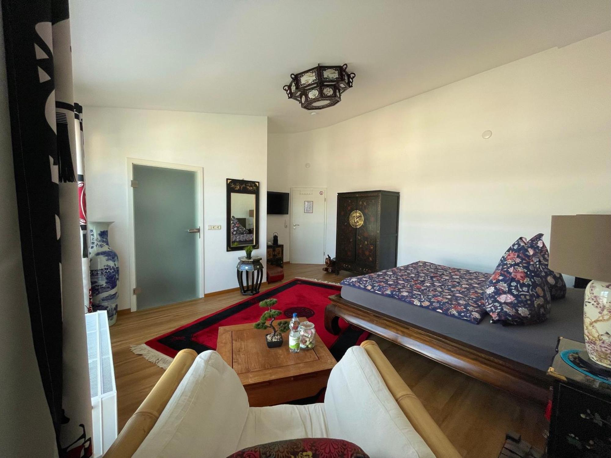 Mine Hotel Weilerswist ภายนอก รูปภาพ