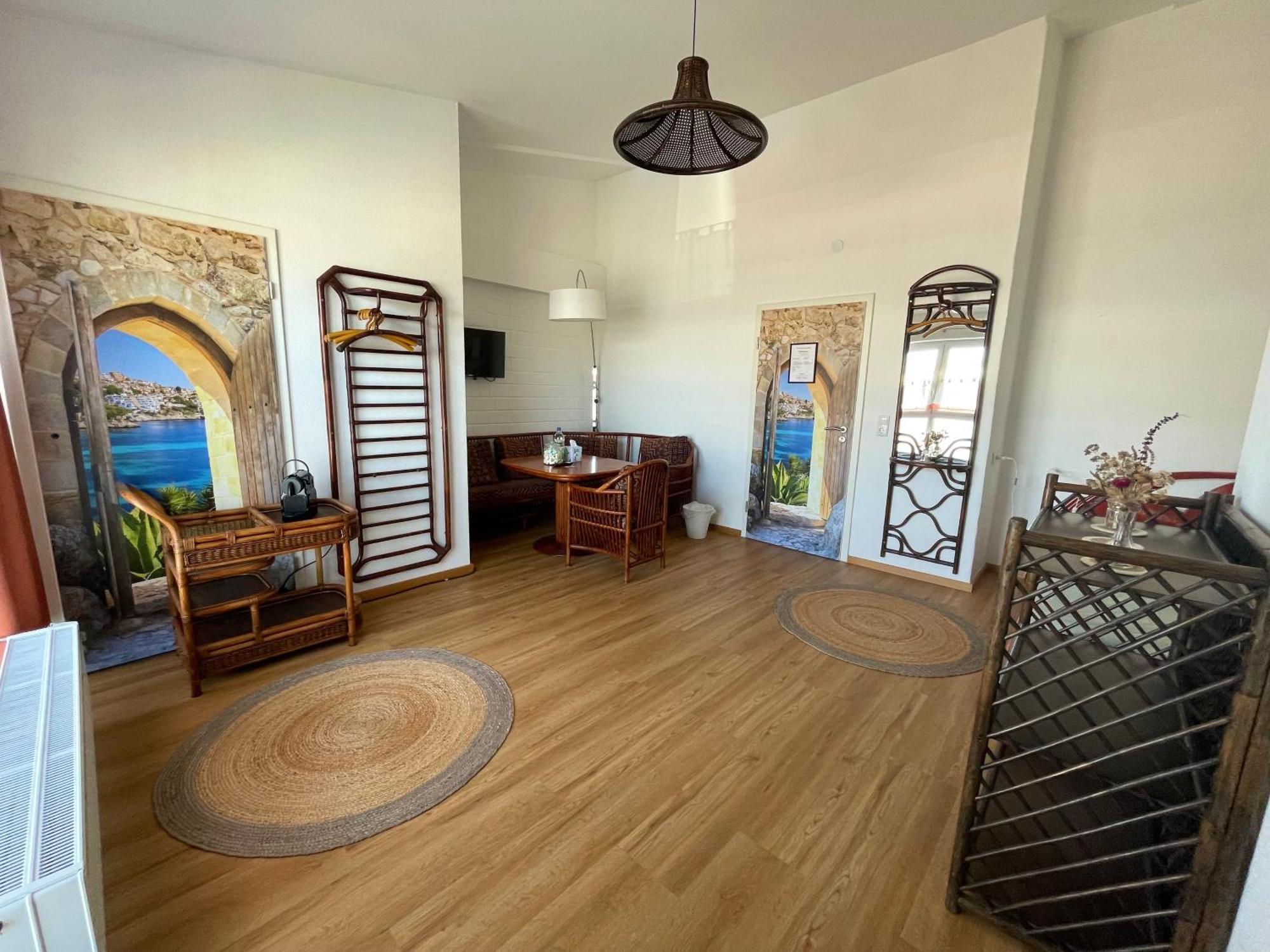 Mine Hotel Weilerswist ภายนอก รูปภาพ